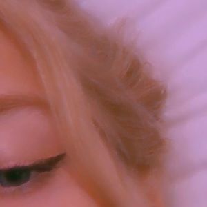 Meet your Posher, Brenna